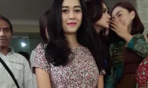Artis Inisial AK Artis Inisial AK