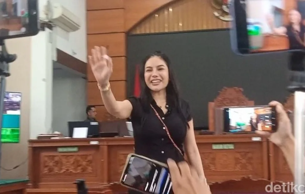 Vonis Nikita Mirzani 6 Tahun
